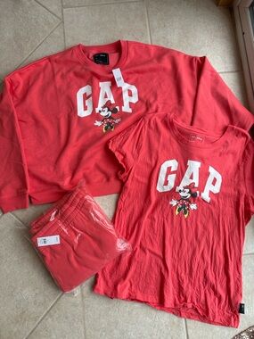 Disney X Gap Minnie Mouse Women’s Set